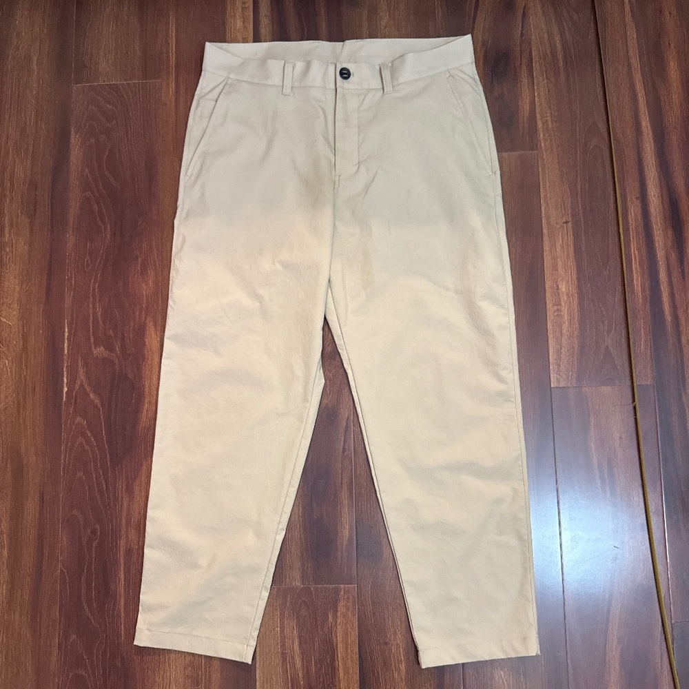 LULULEMON ATHLETICA Men’s Chino Khaki Pants Size 34